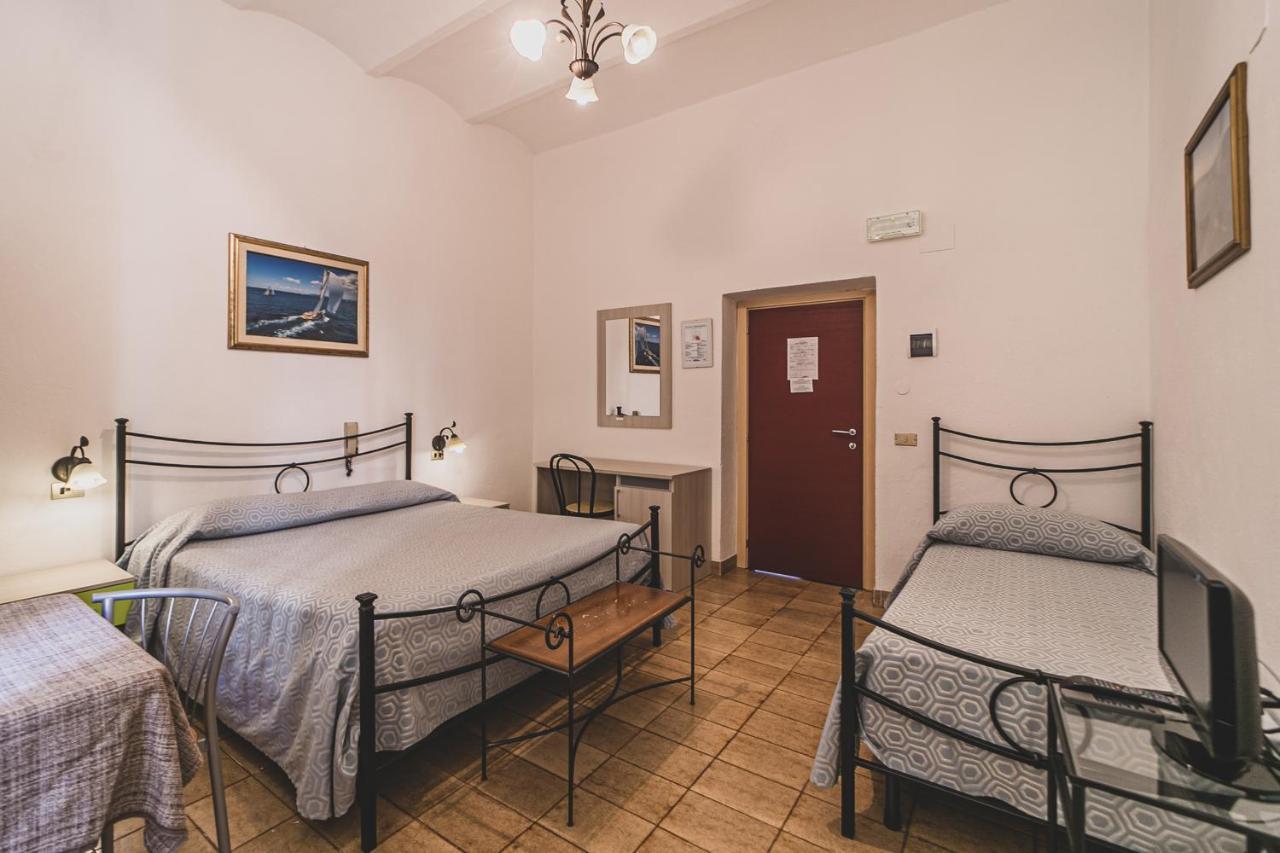 Hotel Alfiero Porto Santo Stefano  Phòng bức ảnh
